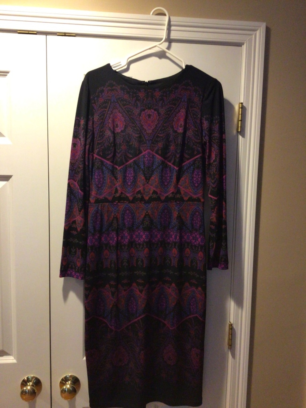 Maggie London black/fuchsia/wine jersey midi dress.  Size 10